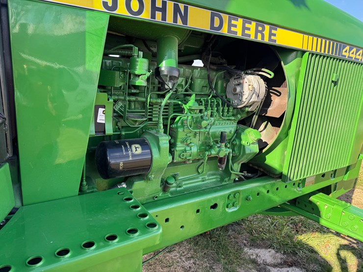 john-deere-4440-image-20