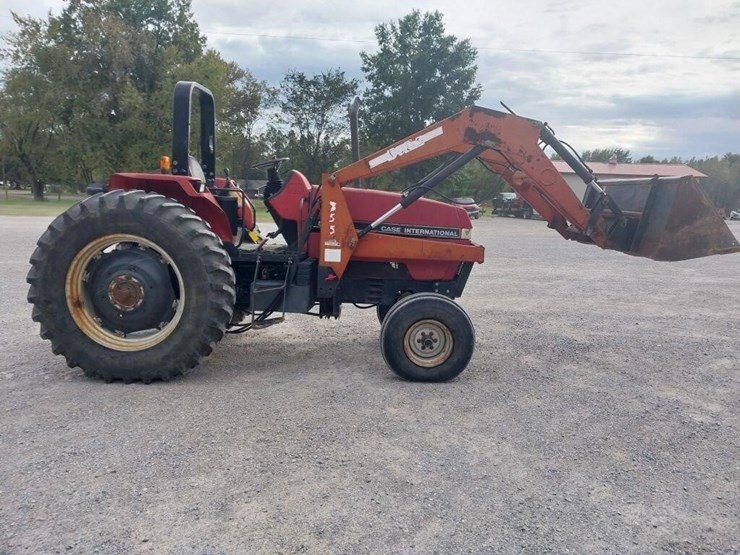 case-ih-5130-image-4