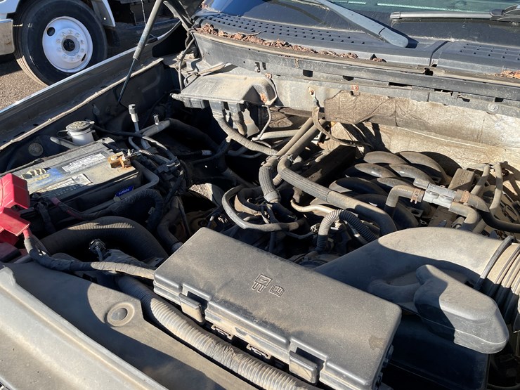 2012-ford-f150-xlt-image-38