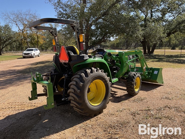 2022-john-deere-3038e-image-5