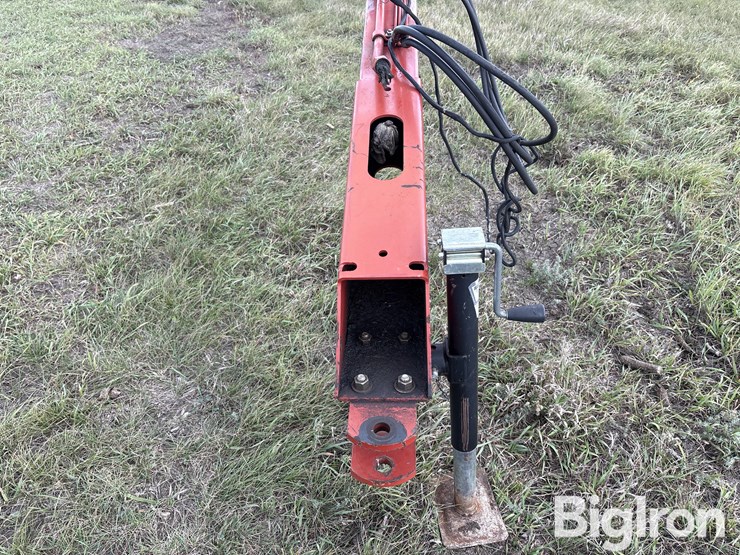 2011-new-holland-h7150-image-10