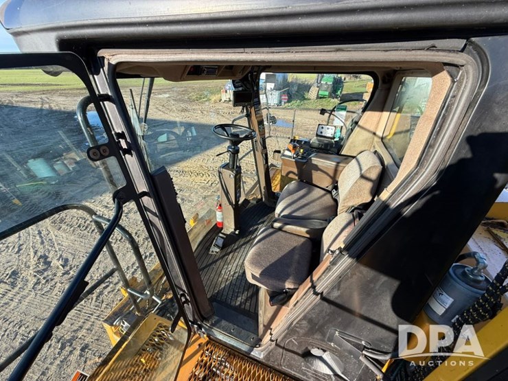 2012-oxbo-8435-image-23