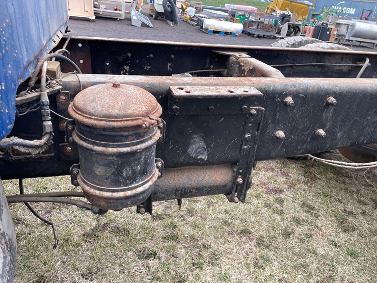 #1250-•-1963-mack-b53s-cab-and-chassis-(has-wi-title)-image-23