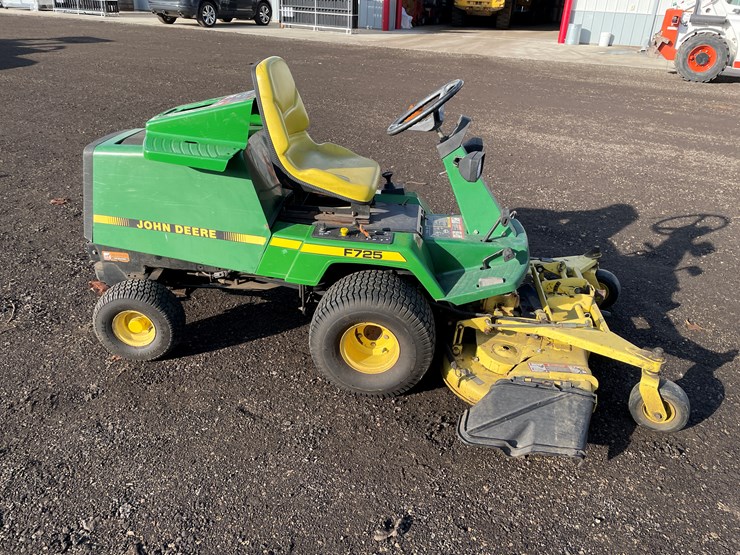 john-deere-f725-image-4