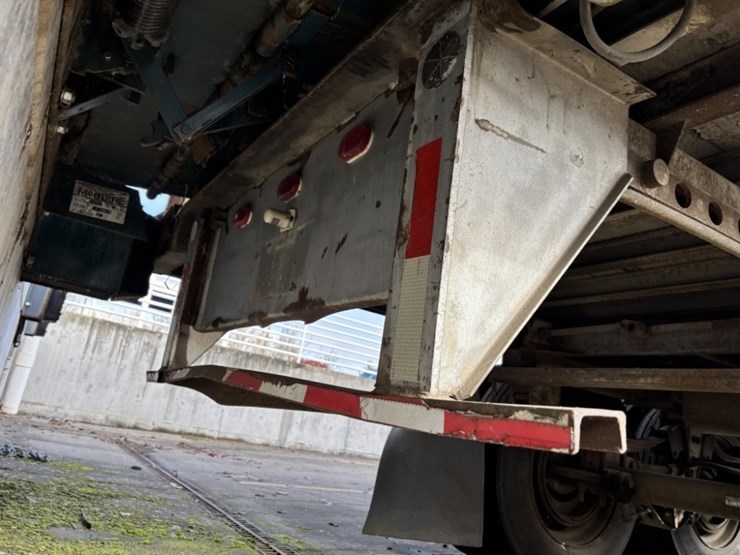 strick-trailer-image-27