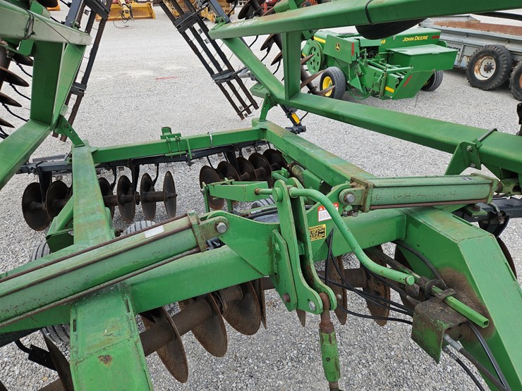 1990-john-deere-630-image-4