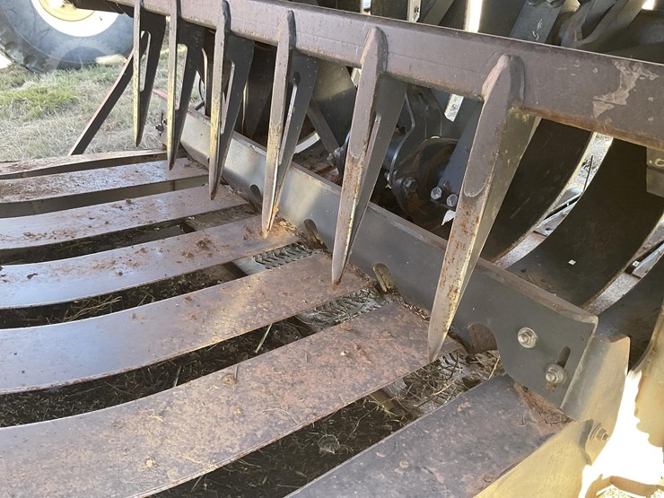 2013-massey-ferguson-2190-image-48