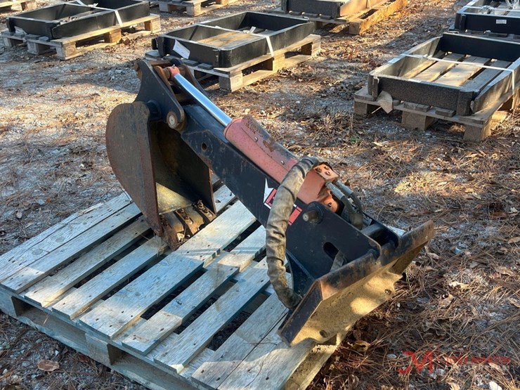 48"-mini-skid-steer-backhoe-attachment-image-3