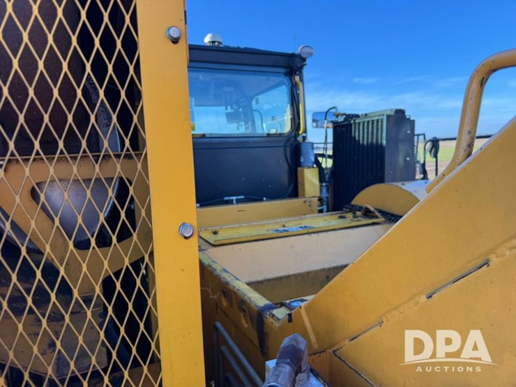 2012-oxbo-8435-image-34