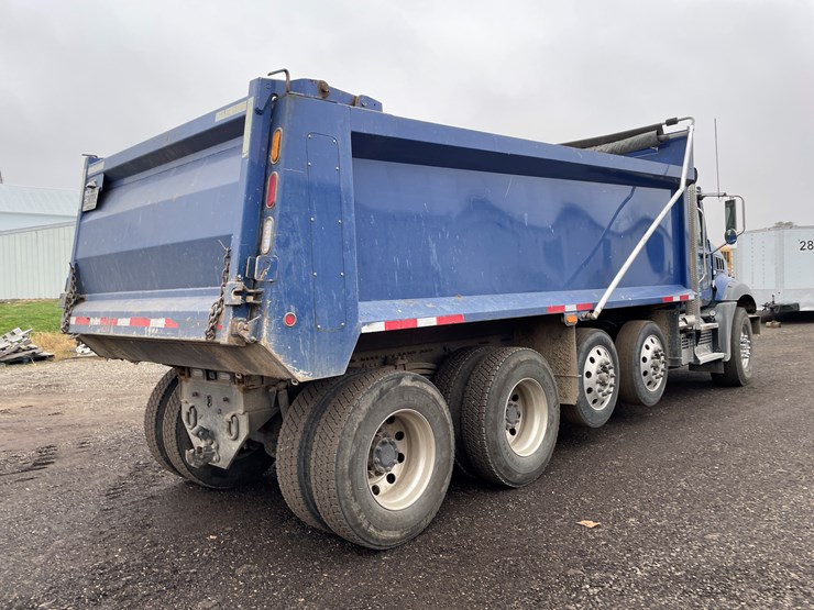 #1059-•-2021-mack-gr104b-quad-axle-dump-truck-(title-in-delay)-image-6