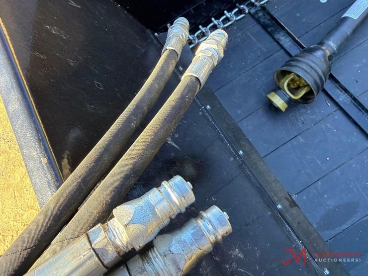 abi-185pto-pull-type-manure-spreader-image-16