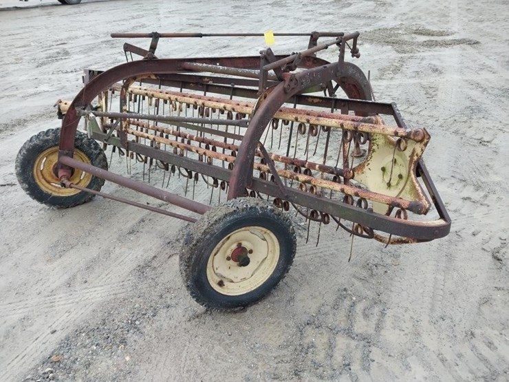 new-holland-256-image-3