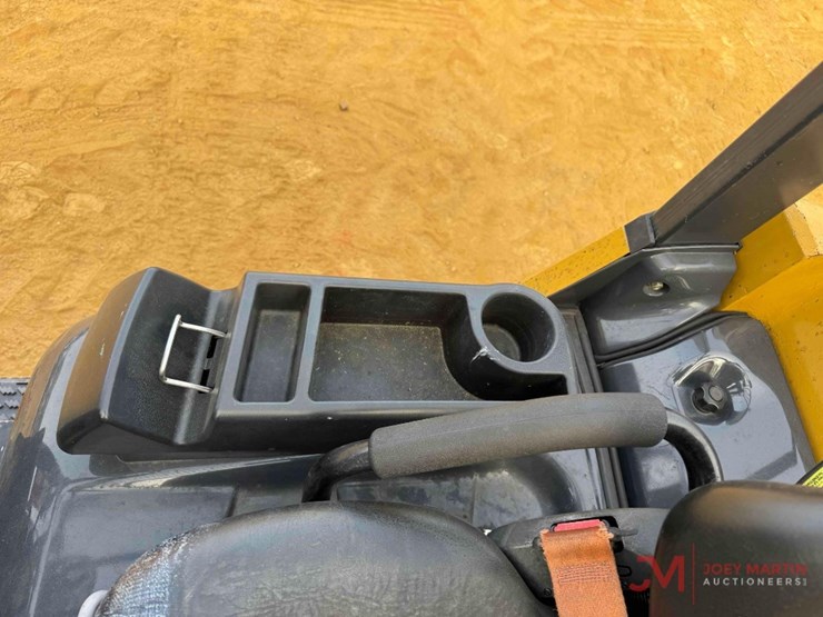 2022-caterpillar-2c6000-image-14