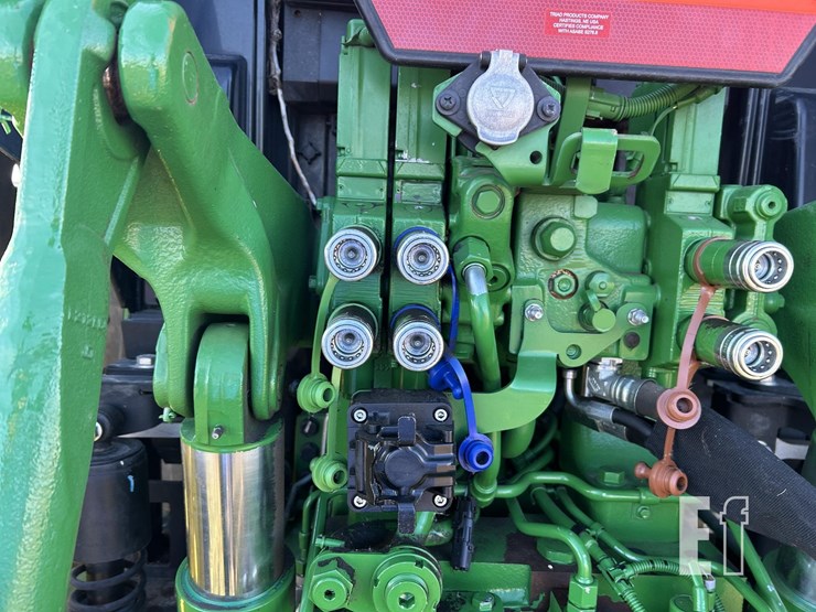 2021-john-deere-6175m-image-25