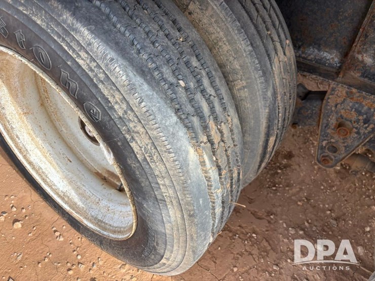 1998-daco-trailer-corp.-dry-tender-trailer-(gp12101,-unit-793)-image-48