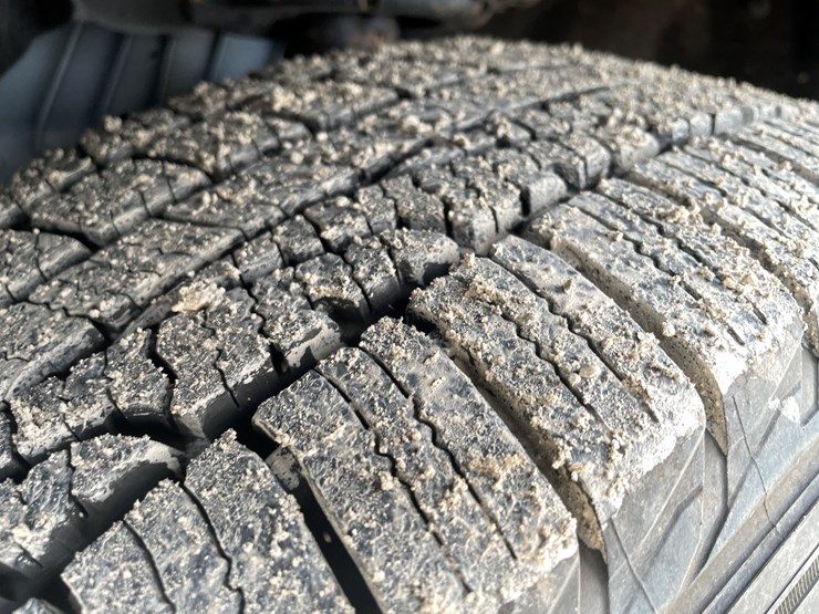 2021-ford-explorer-image-12