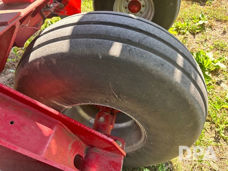 2012-case-ih-1240-image-48