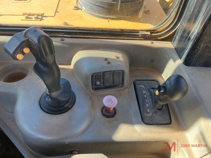 2003-caterpillar-621g-image-22