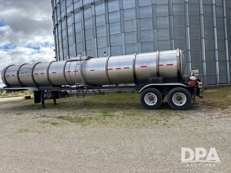 1974-heil-trailer-image-7