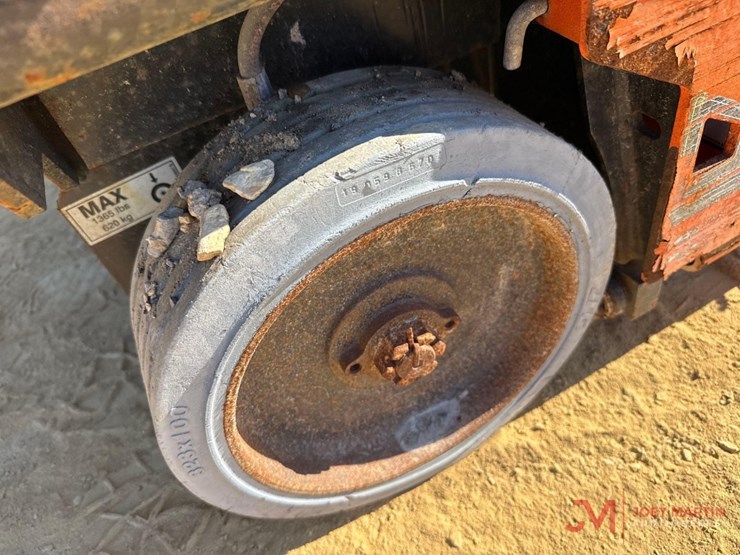 2020-jlg-1932r-image-9