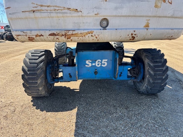 2013-genie-s65-image-8