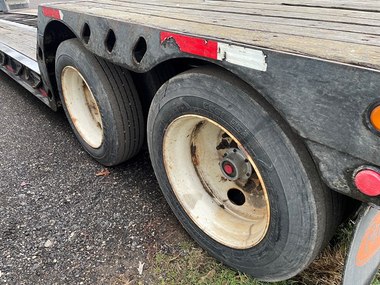 #1056-•-2005-xl60-specialized-38'-lowboy-trailer-(has-wi-title)-image-35