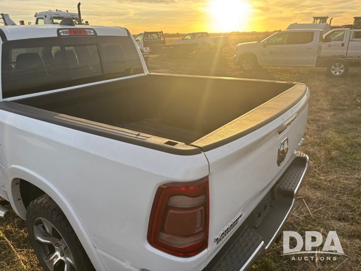 2019-dodge-1500-image-25