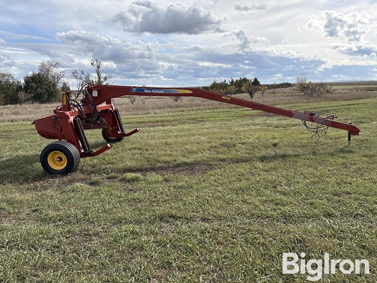 2011-new-holland-h7150-image-4