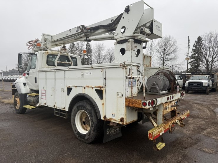 2006-international-7300-image-4