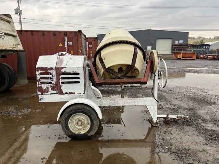 multiquip-whiteman-towable-concrete-mixer-image-3