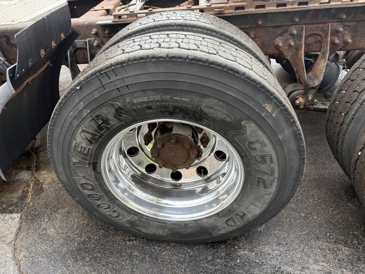 2005-international-8600-image-58