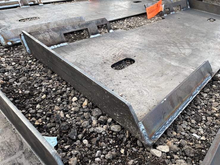 #1221-•-skidsteer-adapter-plates-image-3
