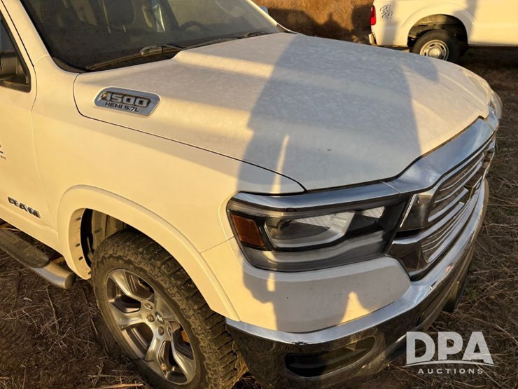 2019-dodge-1500-image-37