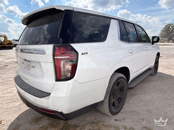 2023-chevrolet-tahoe-image-3