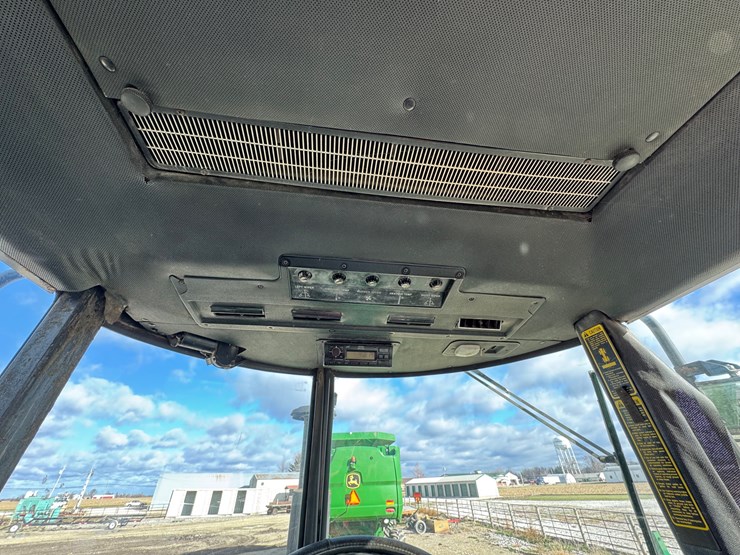 john-deere-8640-image-23