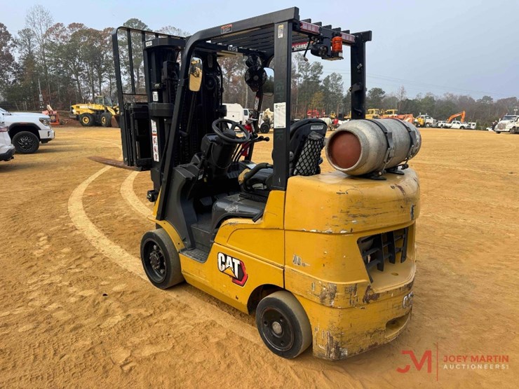 2022-caterpillar-2c6000-image-3