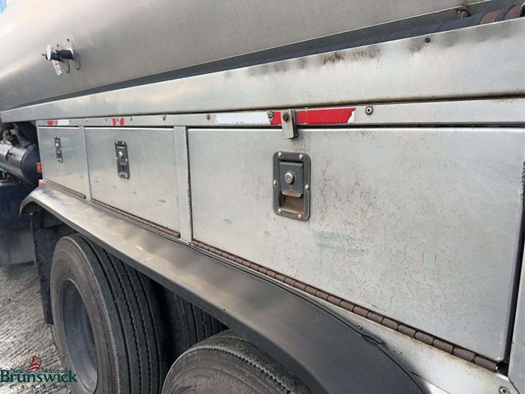 1999-international-2574-image-19