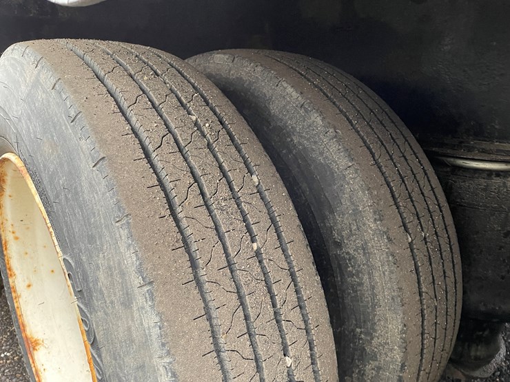 #1056-•-2005-xl60-specialized-38'-lowboy-trailer-(has-wi-title)-image-36