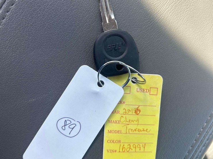 2016-chevrolet-traverse-image-38