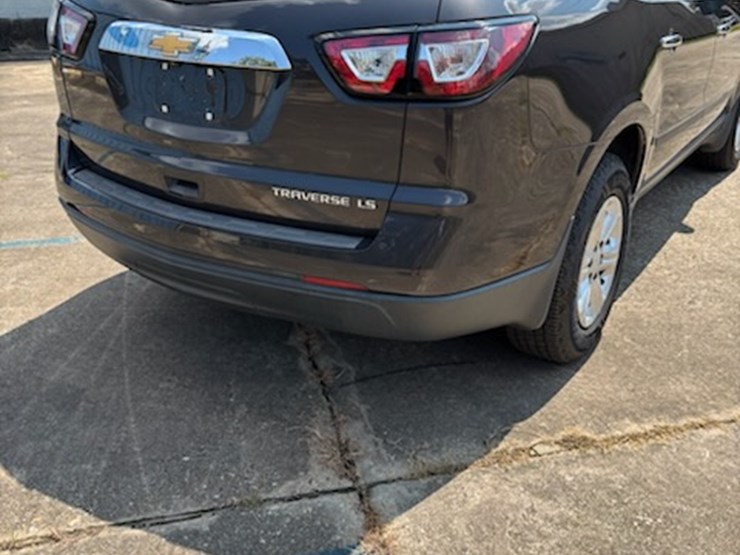 2016-traverse-ls-(njp421)-image-4