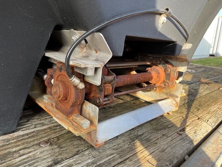 2024-salt-dogg-pro2000-image-8