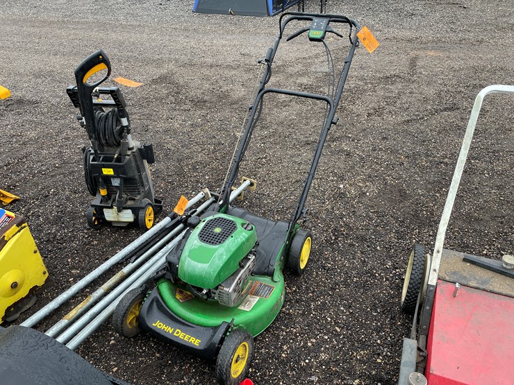 john-deere-la-image-1