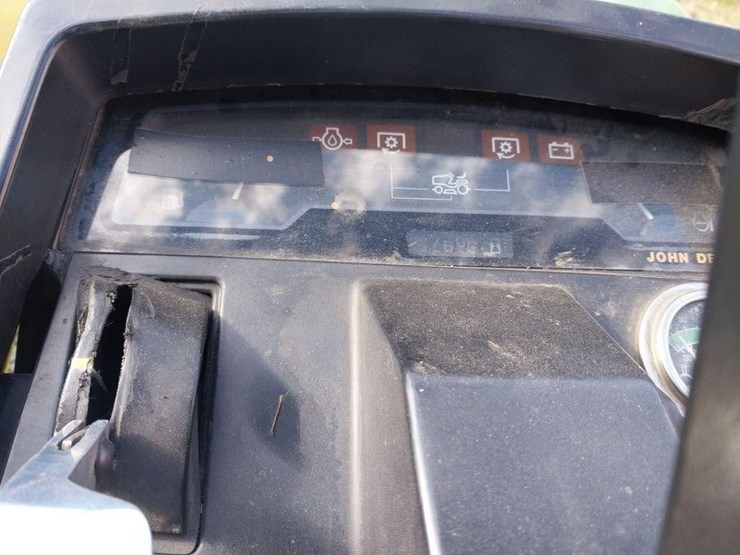 john-deere-445-image-7