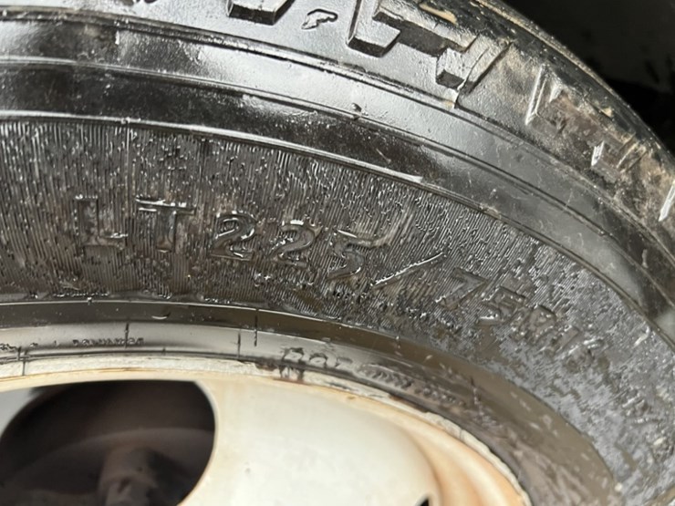 2014-chevrolet-express-paratransit-bus-image-16