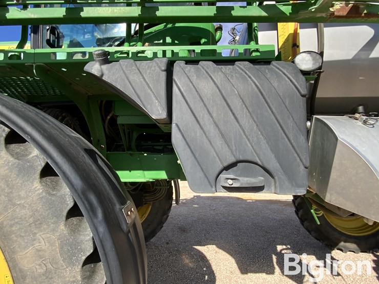 2021-john-deere-r4045-image-18