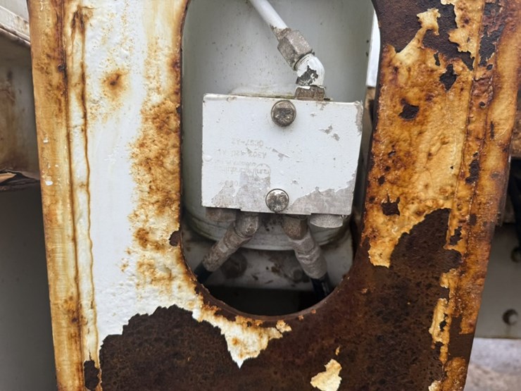 2006-caterpillar-c7-image-35