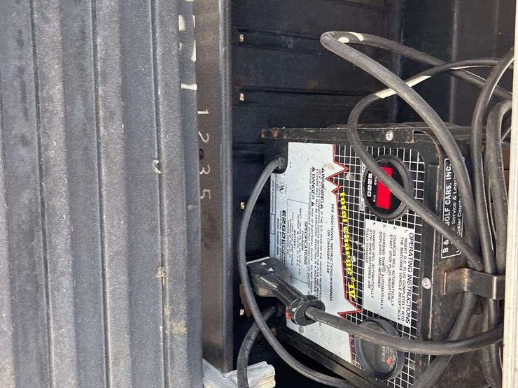 ez-go-golf-cart-image-8