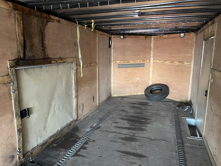 #1151-•-2021-freeway-36'-enclosed-trailer-image-22