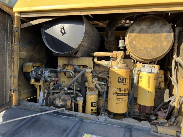 2006-caterpillar-160h-image-33