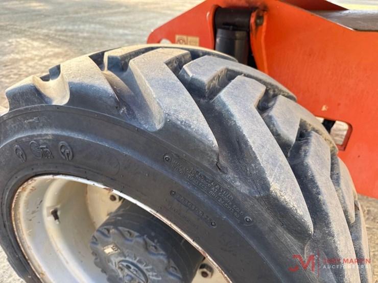 2007-jlg-800s-image-5